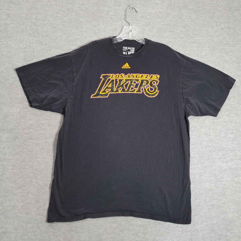 Los Angeles‎ Lakers Men Shirt XL Black Adidas Logo Graphic Print Short Sleeve